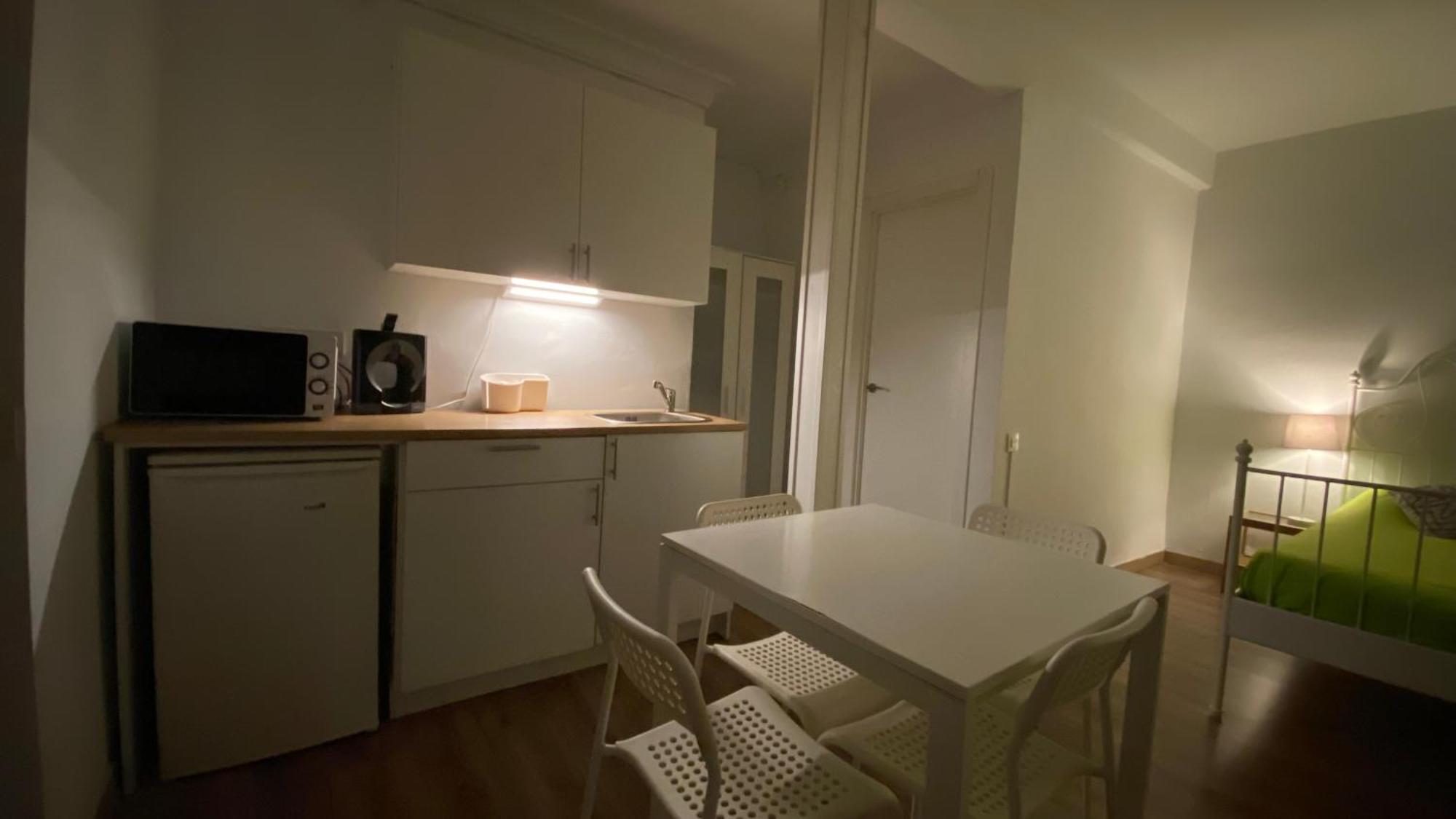 Alojamiento En El Centro De Toledo Appartement Buitenkant foto