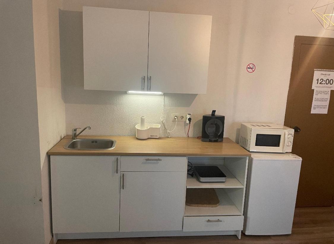 Alojamiento En El Centro De Toledo Appartement Buitenkant foto